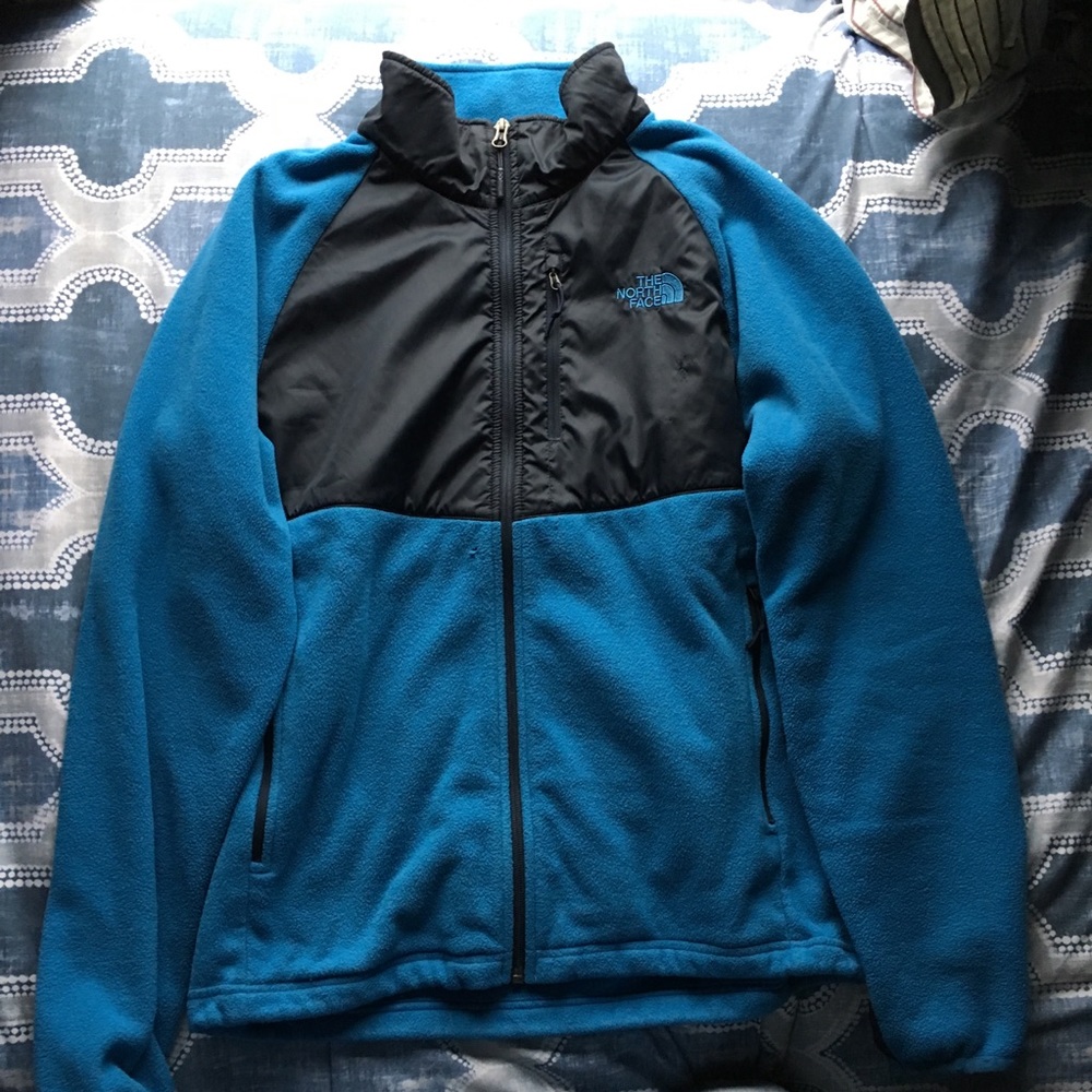 The North Face Blue Black Sweater size medium